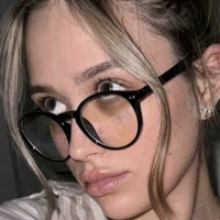 Абигейл Хаксли Голая