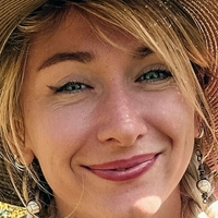 Адорабл Элис Голая