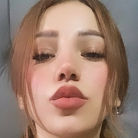 Алехандра Уэлле Голая