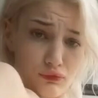 Алис Фрейл Голая