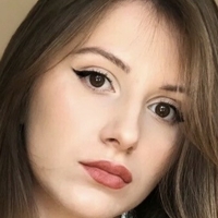 Алита Белл Голая