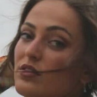 Элли Дэниел Голая