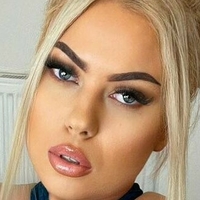 Амира Лея Голая