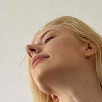 Анджел Элис Голая