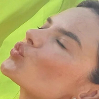 Анджел Амбросио Голая