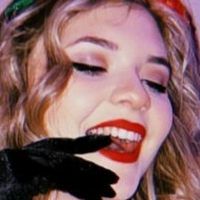 Анина Квин Голая