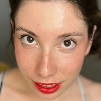 Астрид Фан Голая