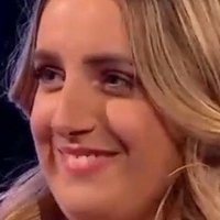 аттракшн Голая