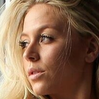 Бариста Никки Голая