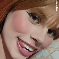 Биа Хюга Голая