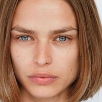 Биргит Кос Голая