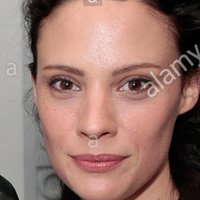 Камилла Де Паззи Голая