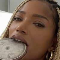 Карола Матер Голая