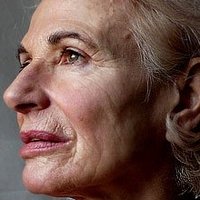 Карола Ренье Голая