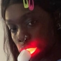 чоколейтпорше Голая