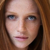 Синтия Дикер Голая