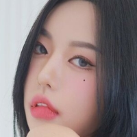 Донг Геран Голая