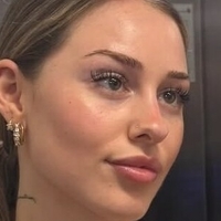 Элианабайрами Голая