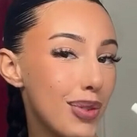 Элиса Бари Голая