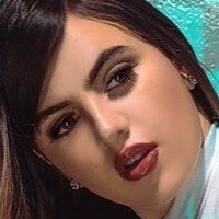 Эли Ла Белла Голая