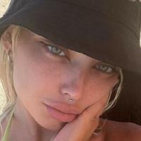 Эвелина Бу Голая