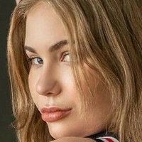 Эверли Лейн Голая