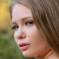 Эверли Ланесс Голая