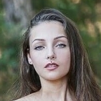 Фабиола Холистоун Голая