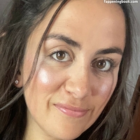 гобирдзбэйб Голая