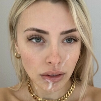 Холли Берриииии Голая