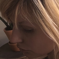 Инеффейблдженна Голая