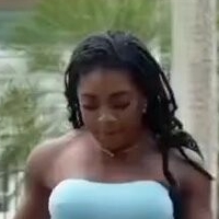 Ивонн Айви Голая