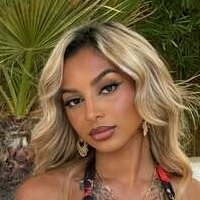 Джейдбрукс Голая