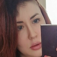 Джануари Эмберс Голая