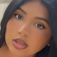 Джоселин Голая