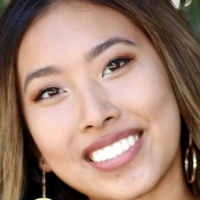 Йоханна Ау Голая