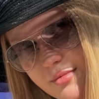 Юлиавзсс Голая