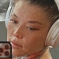 Каталинa Зиффер Голая