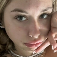 Кгрейсд Голая