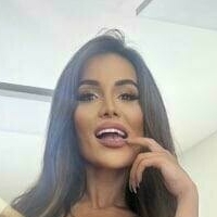 КрейзиКайли Голая