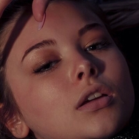 Лана Ли Голая