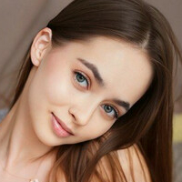 Ланна Монтана Голая