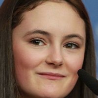 Леа ван Аккен Голая