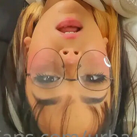 Лейла Сантез Голая