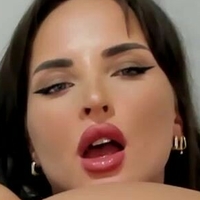 ЛексиКью Голая