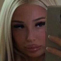 Лиа Джиджи Голая