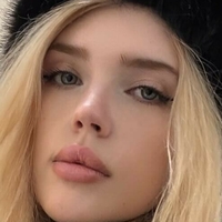 Лиа Ли Голая