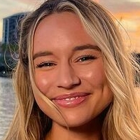 Лиа Льюис Грибиус Голая
