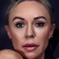 Лизл Дамстра Голая