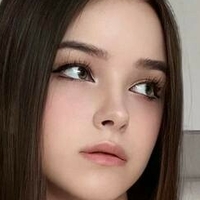 Лил Китти Голая